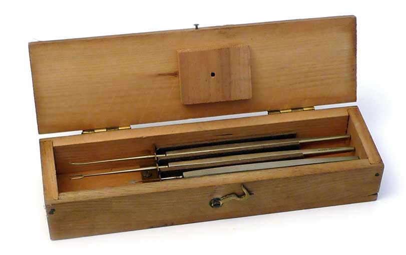 Equipo de instrumentos de cirugía oftalmológica