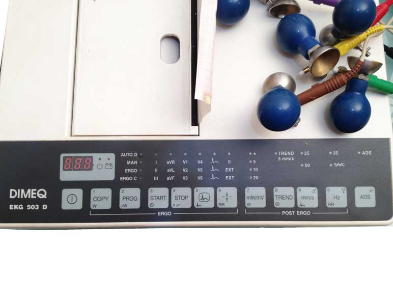 Electrocardiógrafo Dimeq